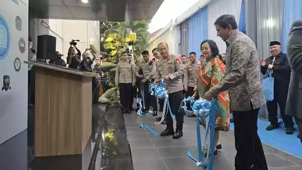 polri-resmikan-gedung-pusat-studi-profesor-raden-soepomo-1773145599263_169